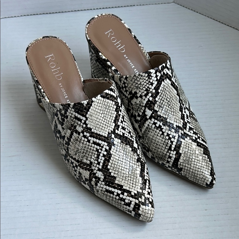 ROHB Joyce Azria Willow Snake Print Pointed Toe Mules Heels Size 6 NWT